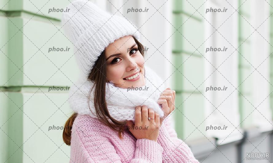 عکس دختر با بلوز سفید