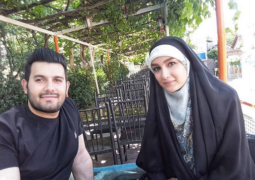مژده خنجری -مژده خنجری از مجریان جوان و با انگیزه کشورمان می باشد که در این جا با او و مژده خنجری -مژده خنجری از مجریان جوان و با انگیزه کشورمان می باشد که در این جا با او و