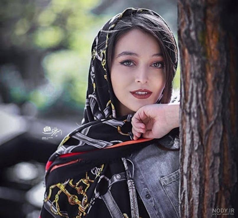 عکس دختر با شال کردی