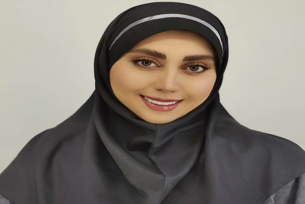 عکس دختر نیم رخ با حجاب برای پروفایل 1403