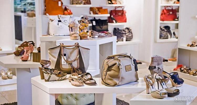 عکس ویترین مغازه شال فروشی