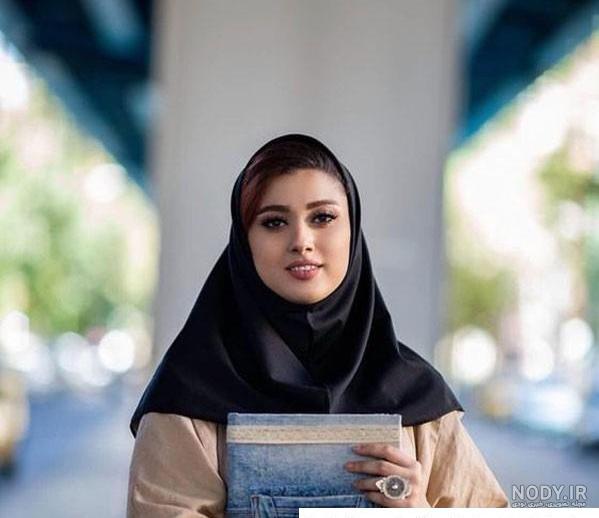 ژست عکس دخترانه با مقنعه ️ [ بهترین تصاویر ]