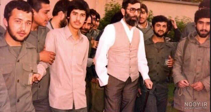 تصاویر دیده نشده از رهبر انقلاب با لباس شخصی تصاویر دیده نشده از رهبر انقلاب با لباس شخصی