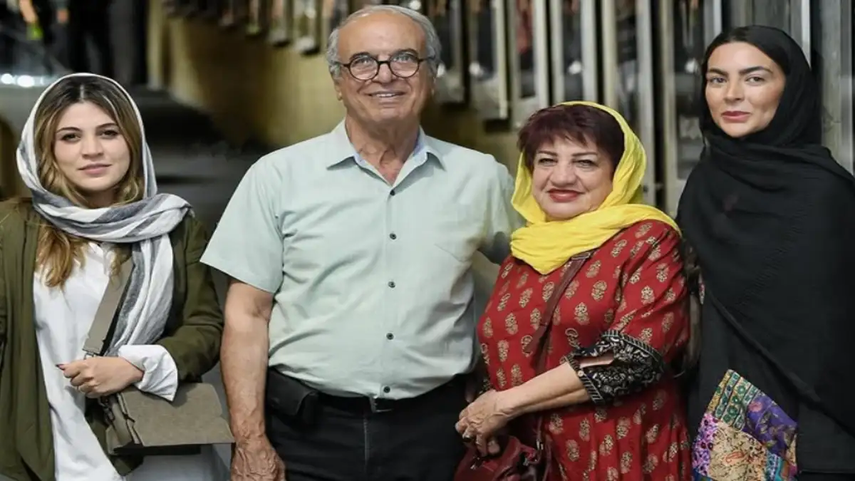 تعریف مادر خانم رضا نیکخواه ازش و جواب مهران مدیری😂😂, ., 📺  @honarmandpars, 📺 @honarmandpars, برای مشاهده ویدیـ‌وهای جذاب و دیدنی,  صفحـه هنرمندپارس رو دنبـال کنید...👆