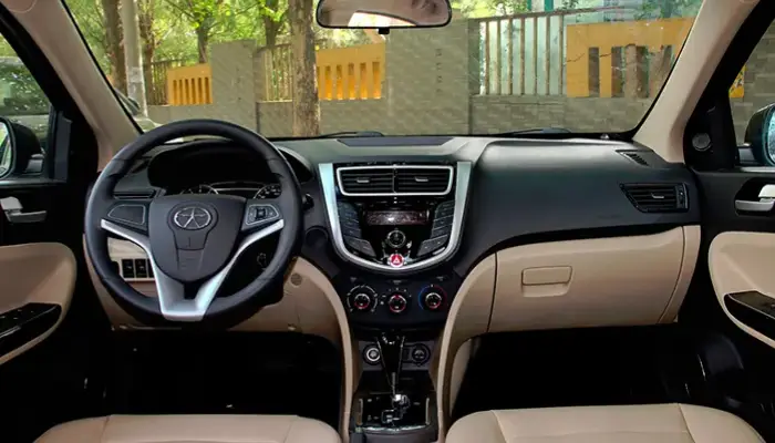 قیمت و مشخصات جک جی 4 ( Jac J4 )