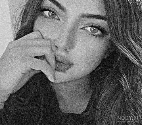 عکس دختر سیاه سفید شیک عکس دختر سیاه سفید شیک