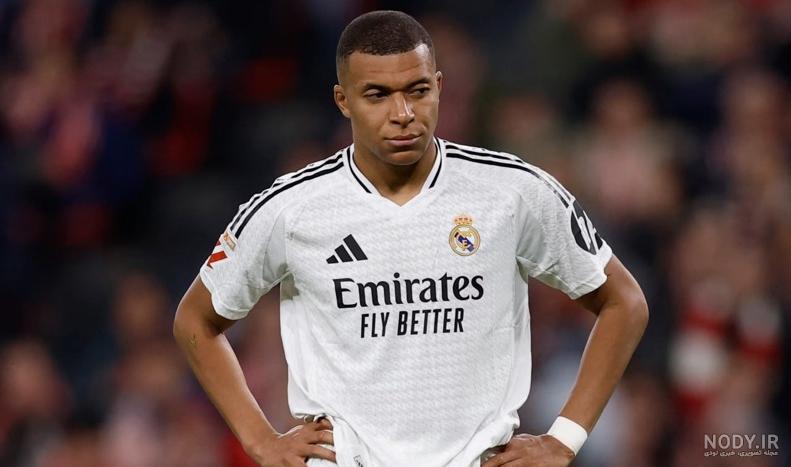 نیمار لیونل مسی و همسرش در ساحل