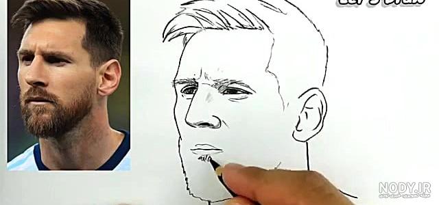 نقاشی مسی از پشت سر در زمینه آبی 1664147