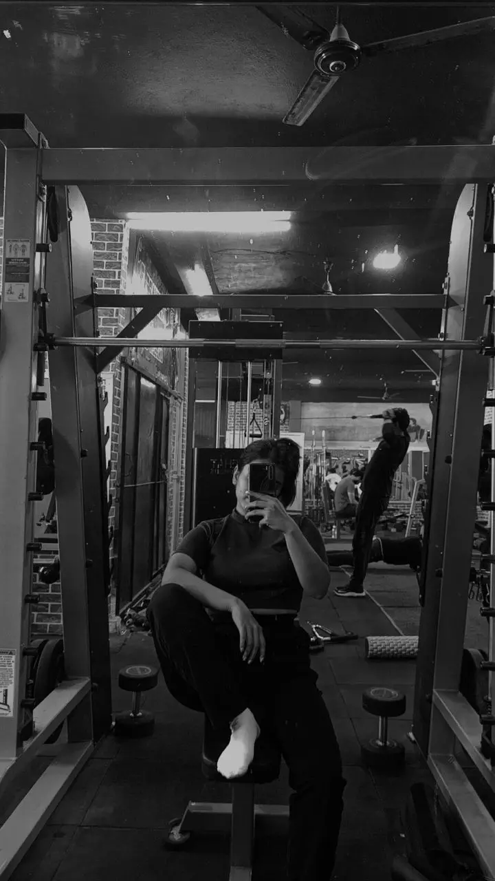 عکس فیک باشگاه پسرانه