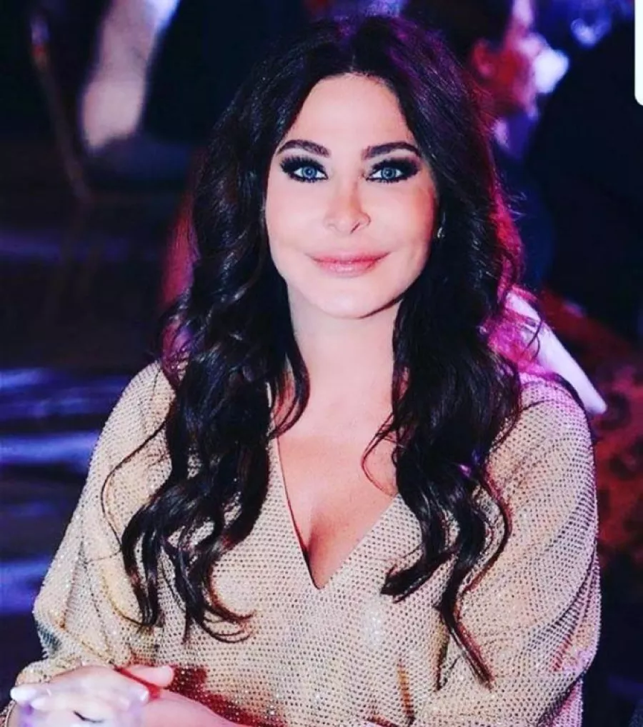 ومن جوايا انا عكس اللي شايفينها بدون موسيقى ومن جوايا انا عكس اللي شايفينها بدون موسيقى