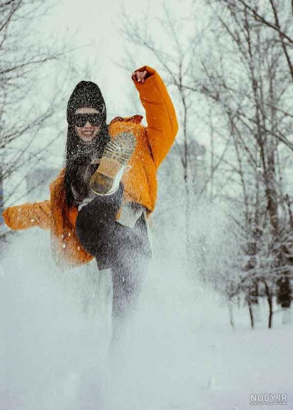 5 ایده برای ژست عکاسی در برف اینستاگرام - اکستون استدیو
