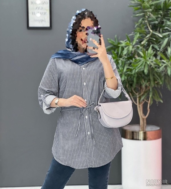 عکس های مانتو پاییزی با پارچه راه راه، مدل های روز راه راهی این فصل را به تصویر کشیده است.