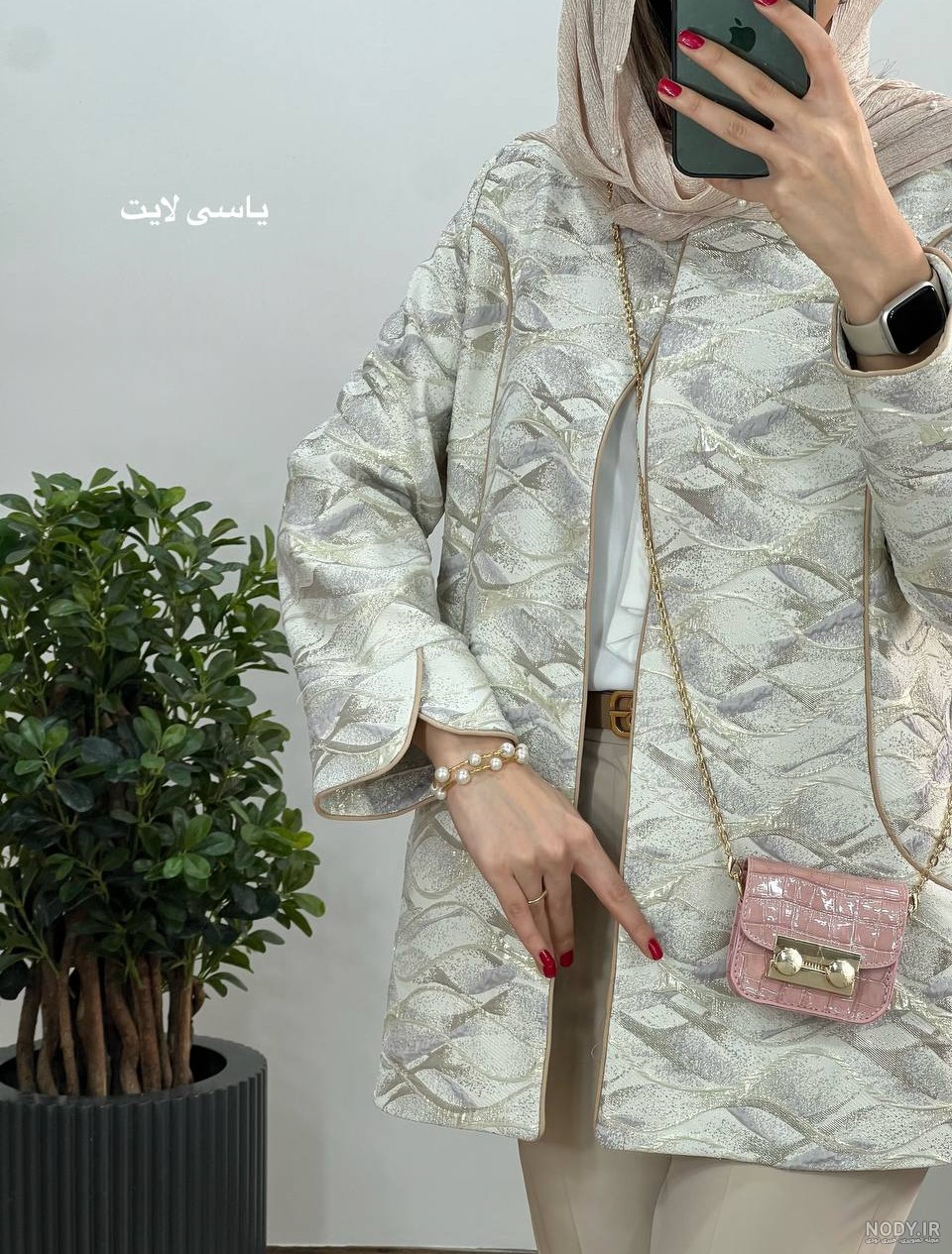 عکس های مانتو ژاکارد پاییزی ۱۴۰۴؛ مدل های جدید و جذاب پارچه ژاکارد مانتویی ۲۰۲۵