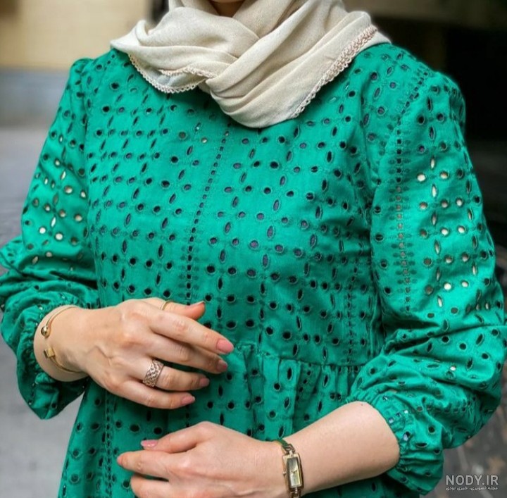 مدل های مانتو خامه دوزی جدید و شیک در رنگ های مشکی، سفید و سرمه ای برای سال 1404