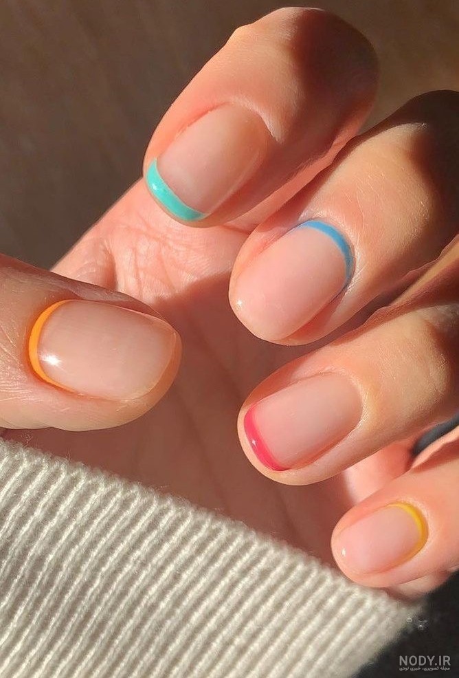 جدیدترین مدل های ناخن مینیمال دخترانه و تابستانی ۲۰۲۵، با طراحی های ساده، کوتاه، صورتی و مشکی