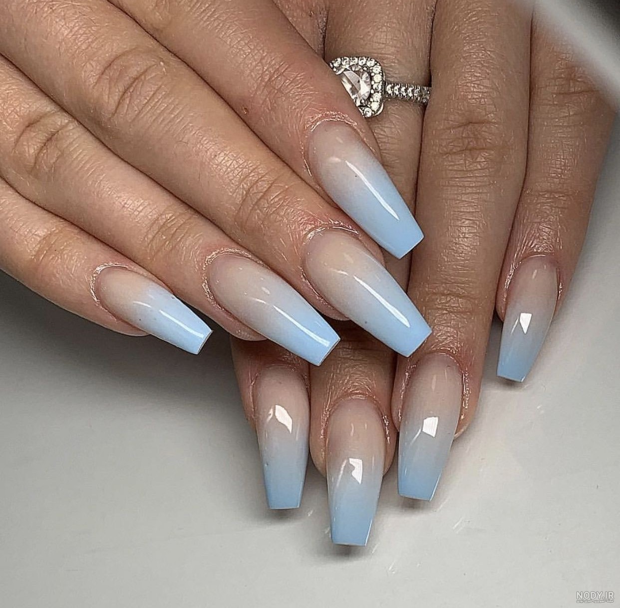 Blue ombre nails 💙 Blue ombre nails, Ombre nails, Maroon nails