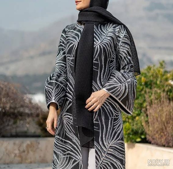 جدیدترین مدل مانتو ژاکارد در اینستا سال ۱۴۰۴، مشکی، پفکی و طرح دار برای استایل مجلسی