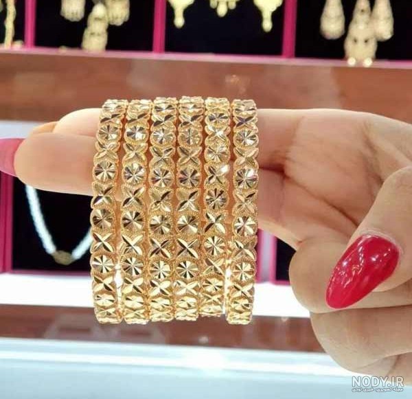 جدیدترین مدل النگو طلا عروس ۱۴۰۴ با قیمت روز و تنوع ظریف، ریز، پهن و اماراتی