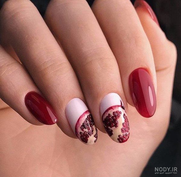 مدل های ناخن یلدایی ۱۴۰۴: جدید، شیک، ساده و دخترانه با لاک و سبز و قرمز در yalda cosmetics