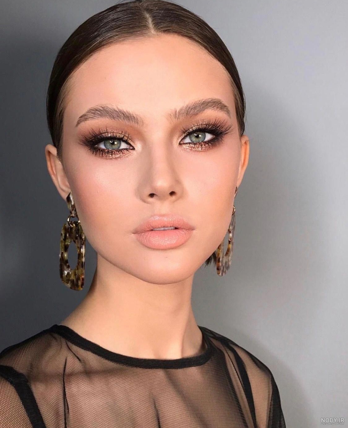 آموزش سایه چشم اسموکی جدید و ساده برای عروس و دخترانه در سال 2025
