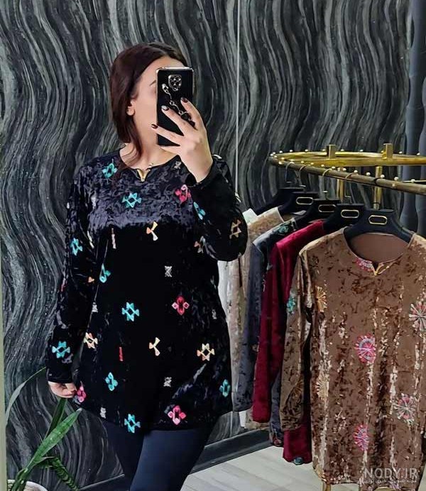 بهترین مدل های شومیز مخمل در سال ۱۴۰۴: گلدار، کبریتی، پلنگی و مجلسی دخترانه