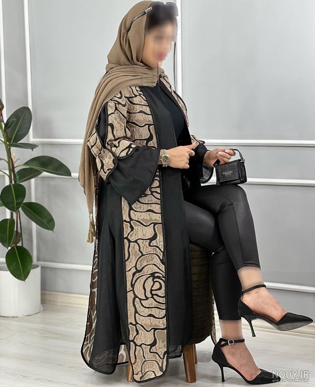 مدل مانتو شیک و باکلاس بلند دخترانه و اداری در سال ۱۴۰۴ و ۲۰۲۵