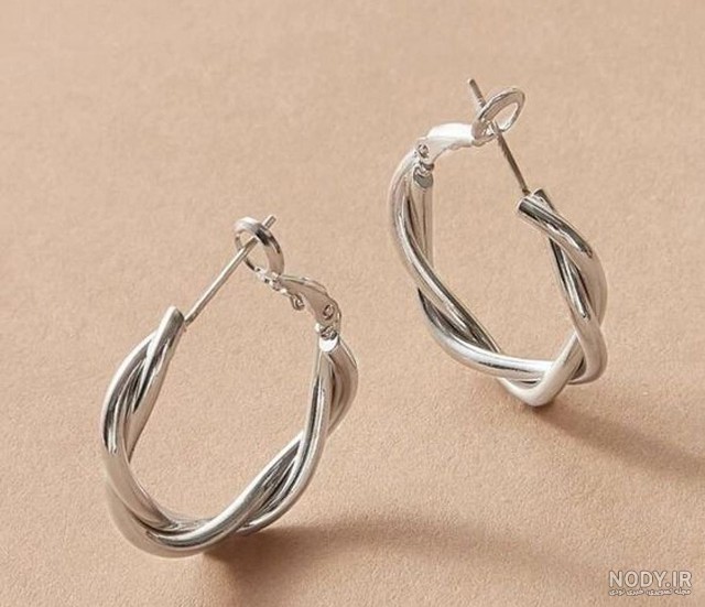 با این ۳۰ مدل گوشواره استیل حلقه ای ، استایل مدرن و شیکی داشته باش 