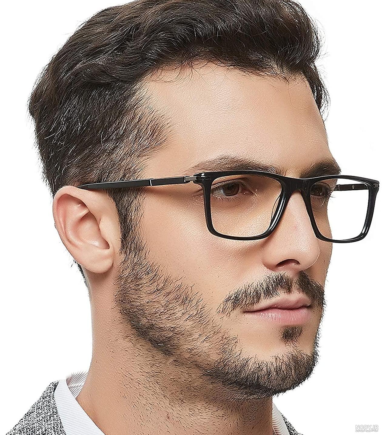 ۱۰ مدل عینک مردانه شیک و جدید ۲۰۲۵ برای صورت های کشیده، گرد و آفتابی