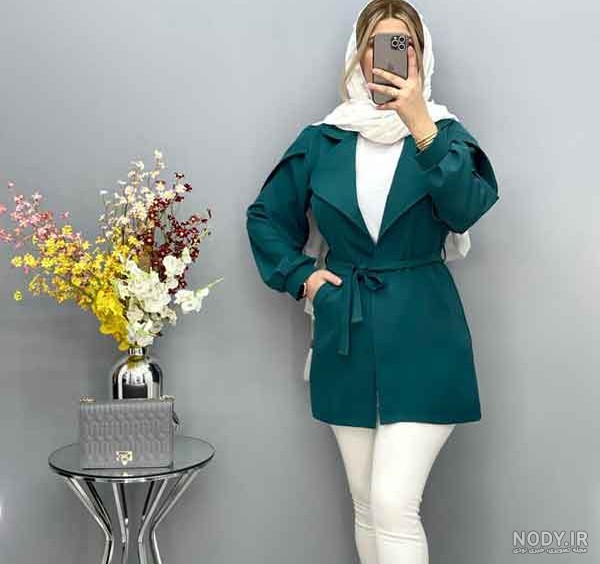 مدل مانتو کتی جدید ۱۴۰۴، شیک و کوتاه با پارچه ژاکارد و دکمه دار برای بانوان و دختران