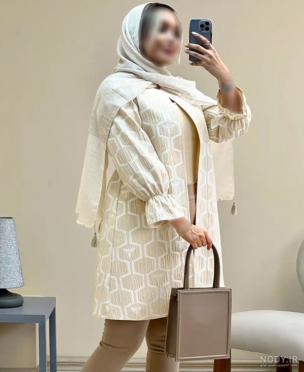تصاویر مانتو پاییزی یقه گرد ایرانی ۱۴۰۴ با مدل پالتو و مانتو زمستانی جدید ۲۰۲۵