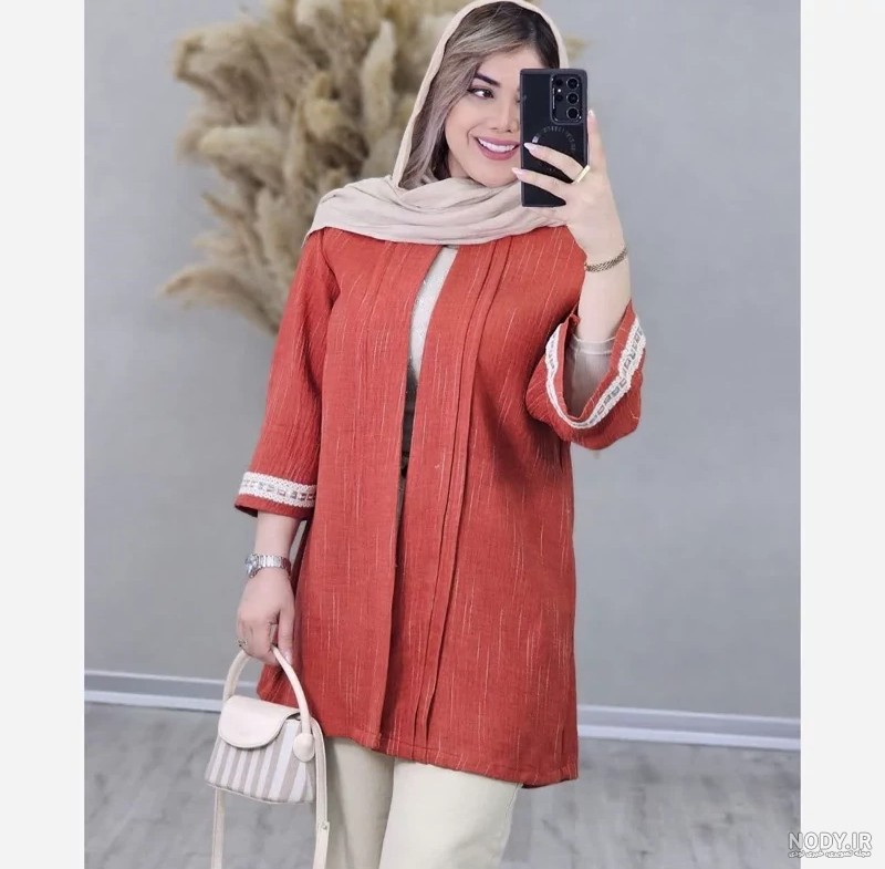 تصاویر مانتو پاییزی ایرانی جدید با یقه گرد و مدل پالتو پاییزه ۱۴۰۴
