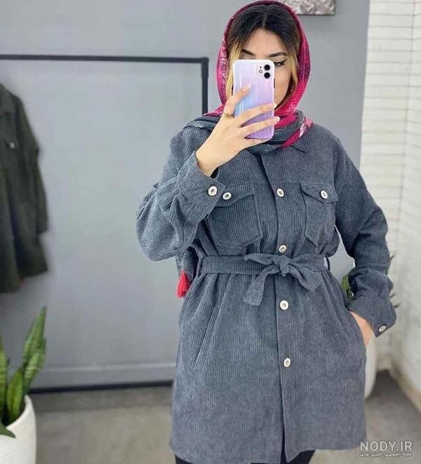 مدل مانتو پاییزی بلند و مخمل کبریتی برای خانم ها در سال 1404 و 2025