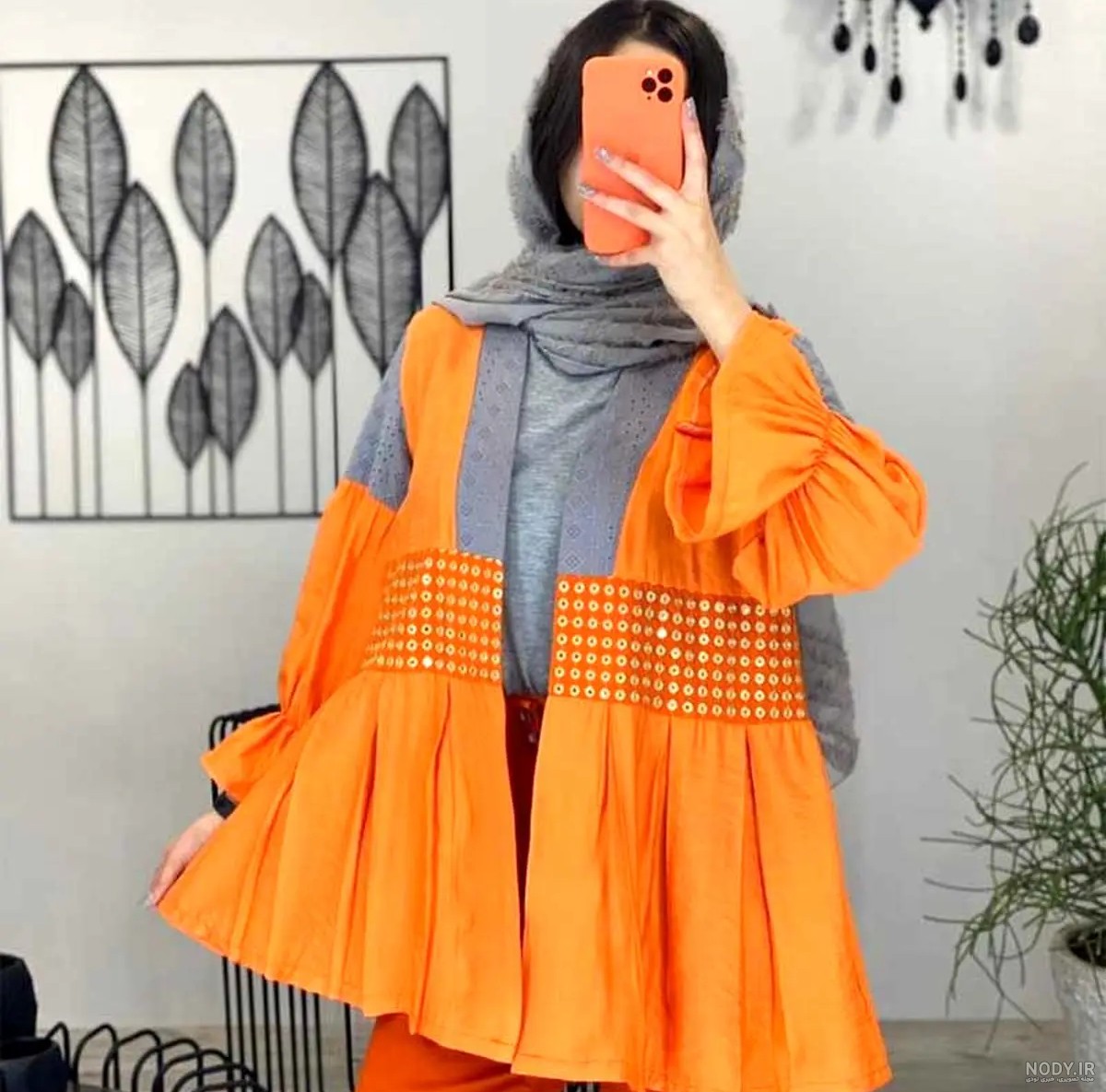 عکس های مانتو پاییزی نارنجی، بافتنی و رنگ های autumn orange و autumn gold orange در سال 1404