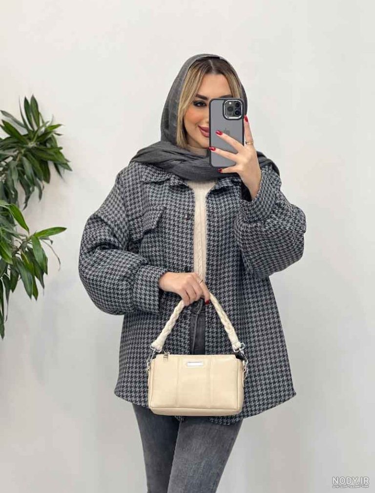 مدل مانتو اسپرت پاییزی شیک و دخترانه در سبک sport coat و مانتو زمستانی مدرن ۱۴۰۴