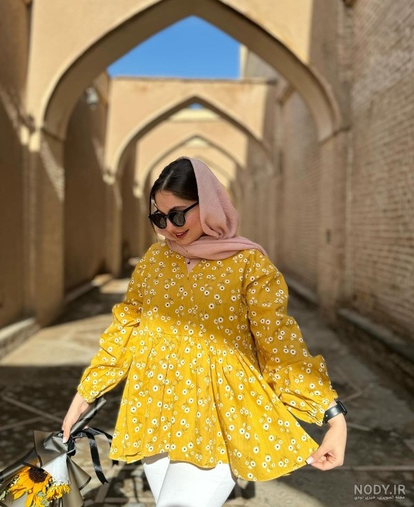 عکس های مدل مانتو نخی گلدار دکمه دار بلند و زنانه در سال 2025، ترندهای به روز لباس نخی و حریر
