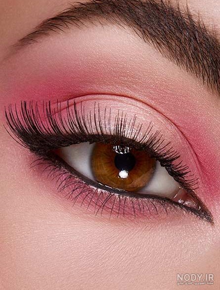 ایده های جذاب سایه چشم ساده و شیک برای هر occasion در سال 2025