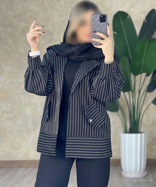 مدل مانتو راه راه ریز جدید و بلند، کوتاه، مشکی و آبی برای استایل اسپرت و دخترانه در ۲۰۲۵