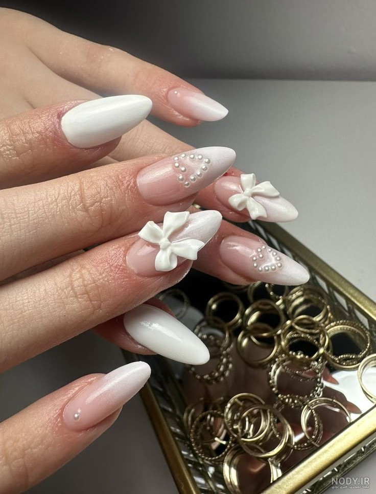 بهترین مدل های ناخن عروس ۲۰۲۵: جدید، ساده، فانتزی و فرنچ برای مراسم عقد و عروسی