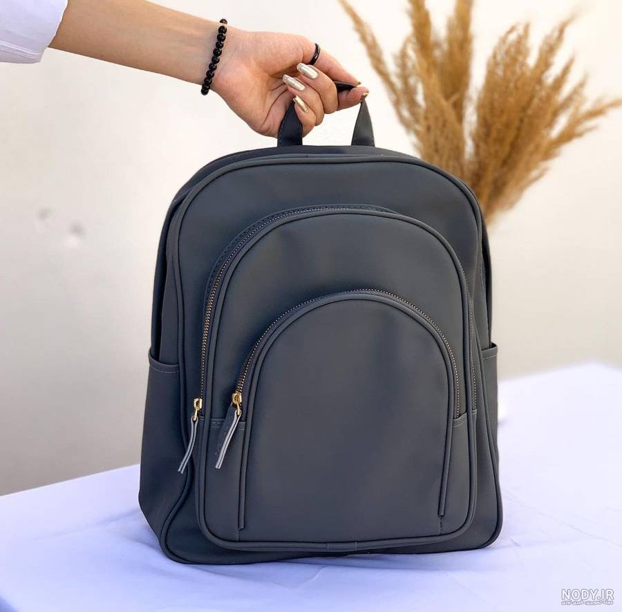 عکس های کوله پشتی دانشجویی دخترانه، مردانه و اسپرت با طراحی های جدید، چرمی، فانتزی و ارزان در سال ۱۴۰۴