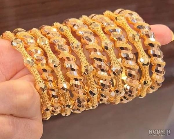 مدل النگو عربی جدید و طلا با طراحی های آینه ای و دخترانه در سال 2025