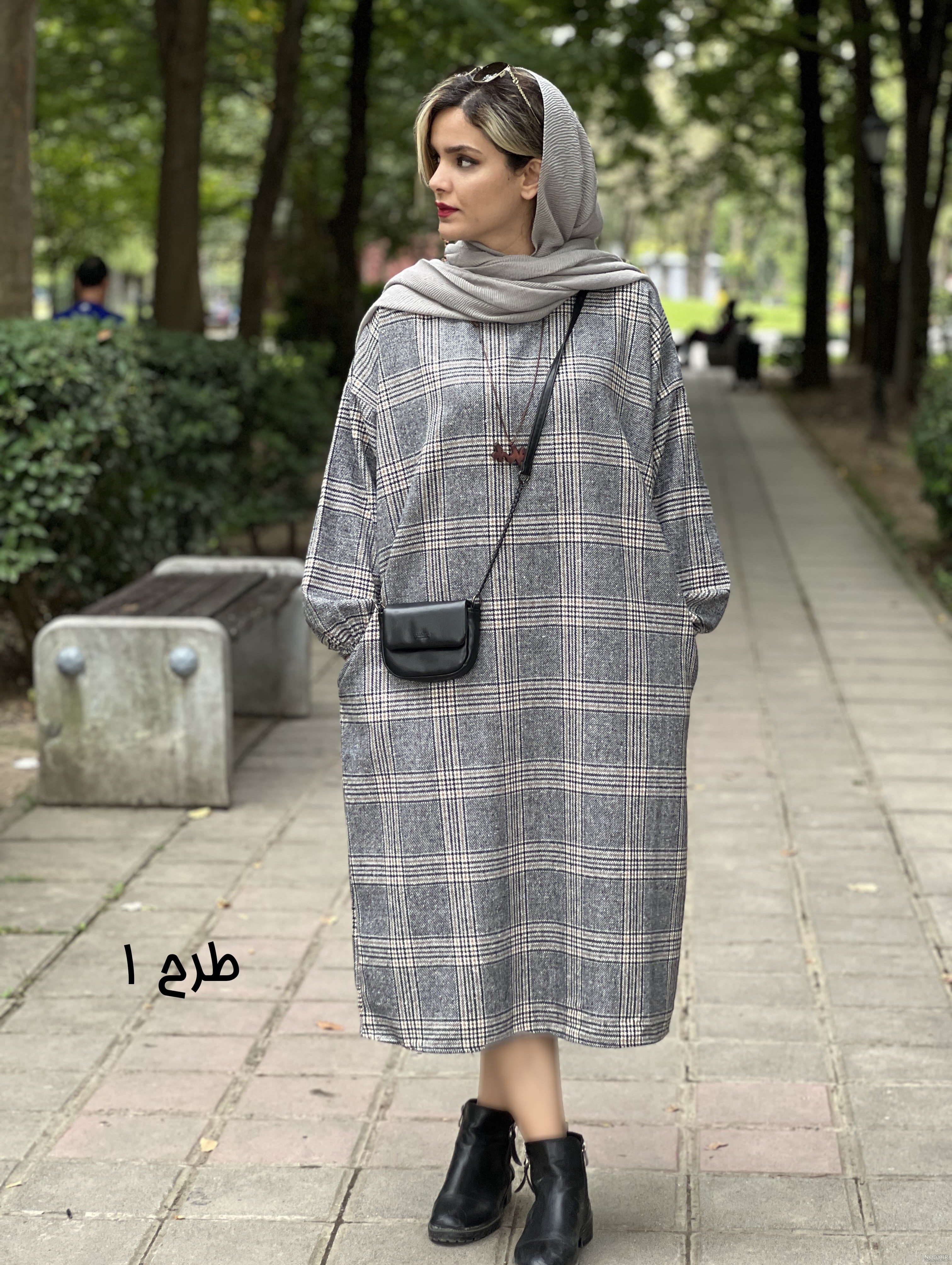 مدل مانتو پاییزی بلند جلو بسته و استایل های شیک در سال 1404 و 2025
