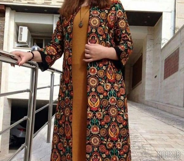 جدیدترین مانتوهای گلدار پاییزی و مدهای cozy autumn در سال ۱۴۰۴ شمسی