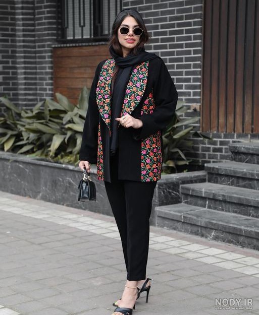 مدل مانتو جدید با رنگ سال ۱۴۰۴ و رنگ امسال ۱۴۰۲، جدیدترین مدل های ۱۴۰۰ تا ۱۴۰۴