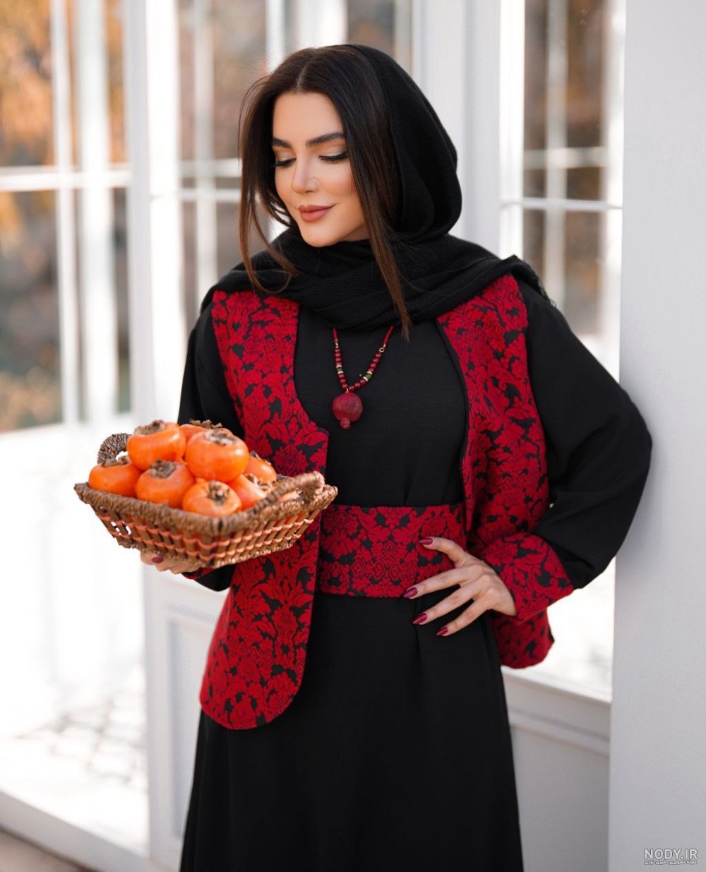 مدل مانتو یلدایی جدید و شیک در yalda concept store، بهترین مانتو ایرانی 1404 و 2025