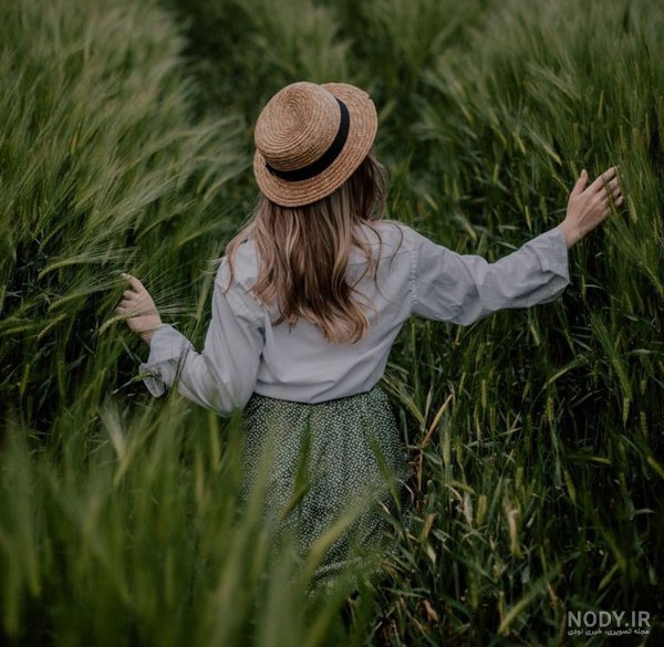 بهترین عکس پروفایل دخترونه ساده و شیک در سال 1404، فانتزی، لاکچری و شاد