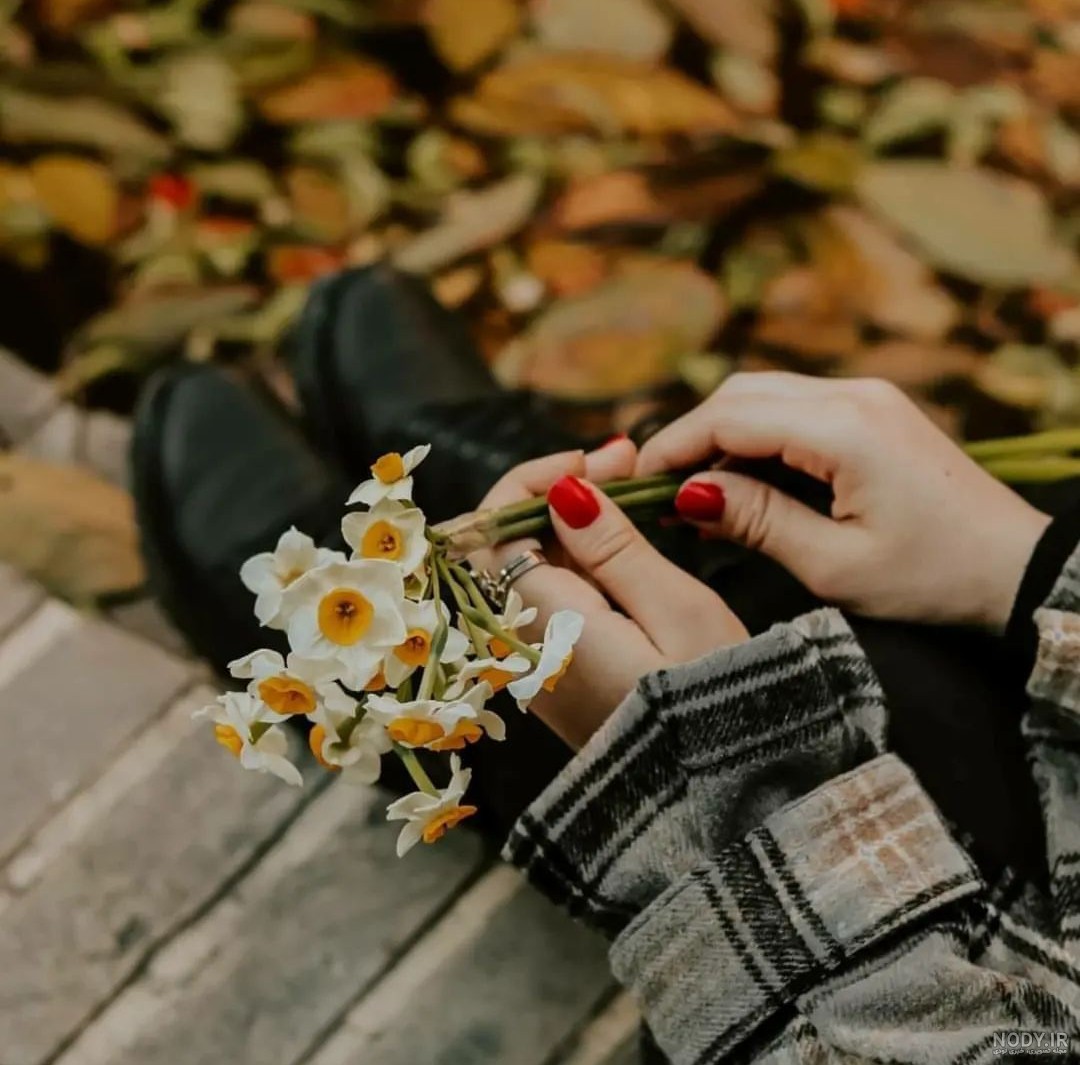 بهترین عکس پروفایل دخترونه ساده و شیک در سال ۱۴۰۴ و ۲۰۲۵ میلادی