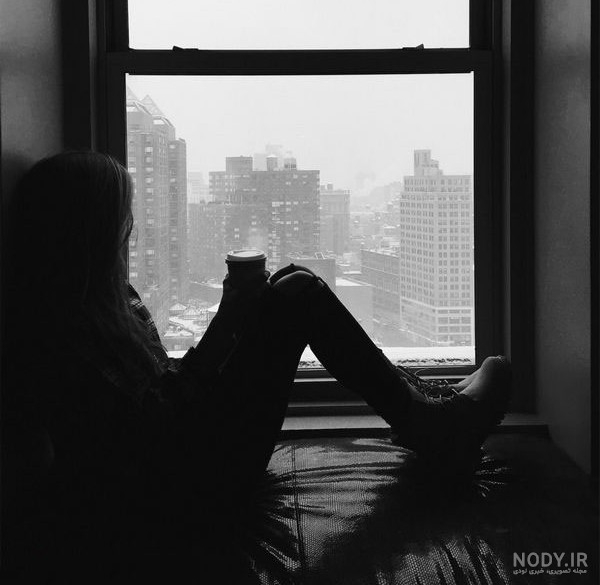 تصاویر پروفایل دخترانه غمگین سیاه و سفید بدون متن و فانتزی در سال 1404