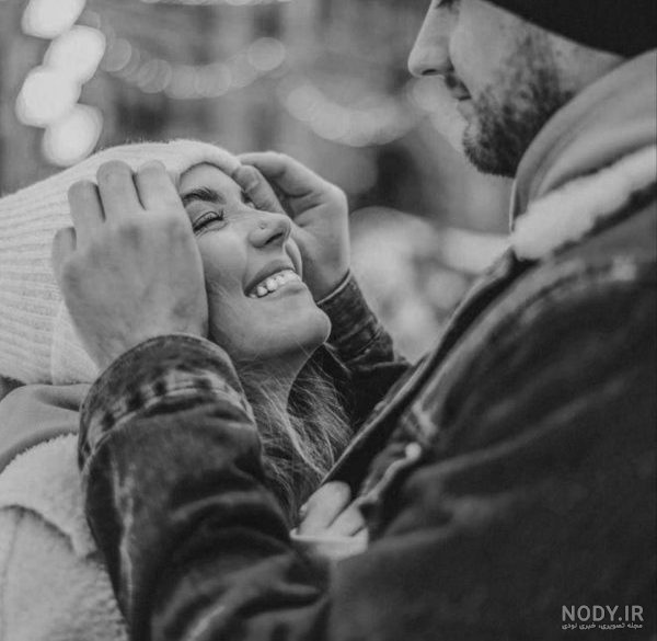 چگونه یک عکس پروفایل عاشقانه دونفره با متن زیبا در سال 1404 انتخاب کنیم