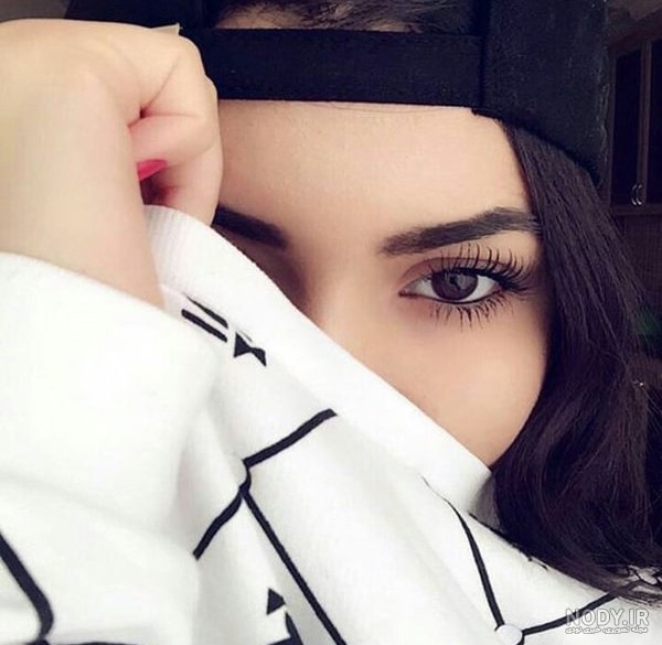 عکس های پروفایل دخترونه لاکچری، خاص و جدید برای اینستا و فیس بوک در سال ۱۴۰۴