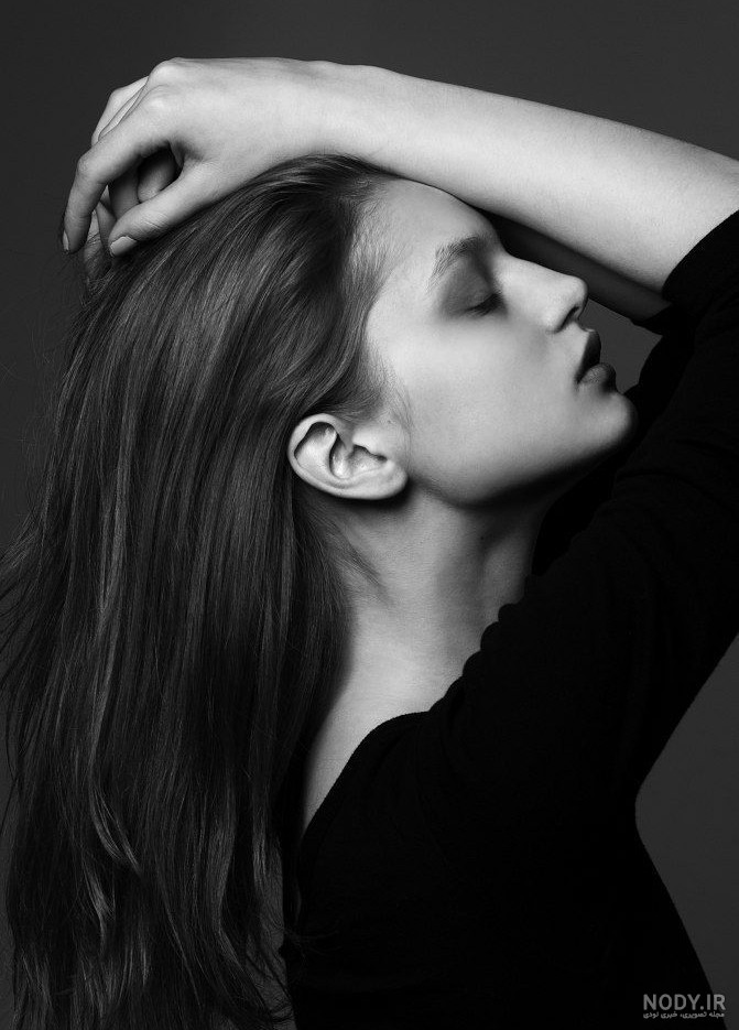 بهترین ژست های عکس دخترانه برای پروفایل اینستا در سال 1404 با حجاب و استایل لاکچری
